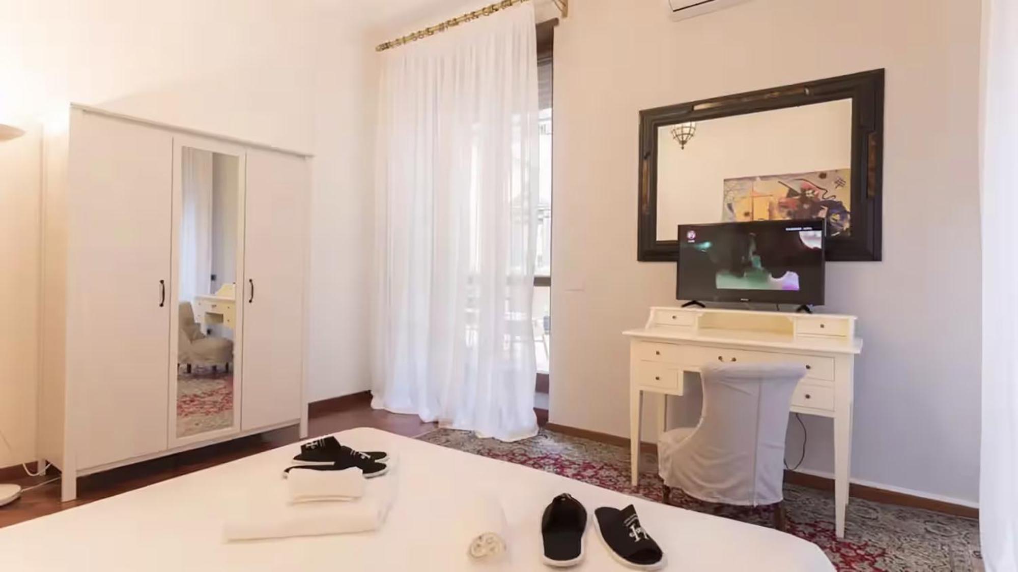 Classbnb - Two Apartments 400 Meters From The Duomo Milano Exteriör bild