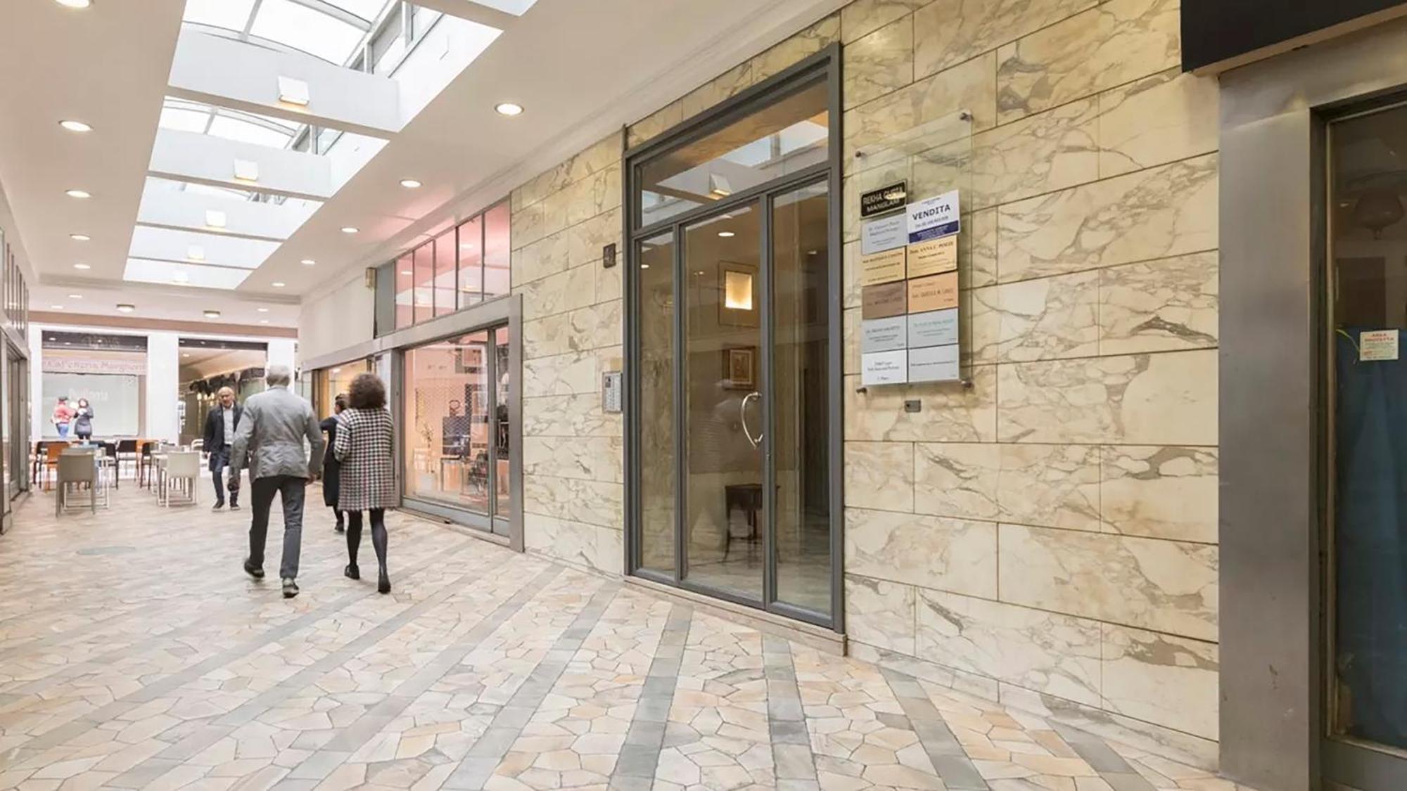 Classbnb - Two Apartments 400 Meters From The Duomo Milano Exteriör bild