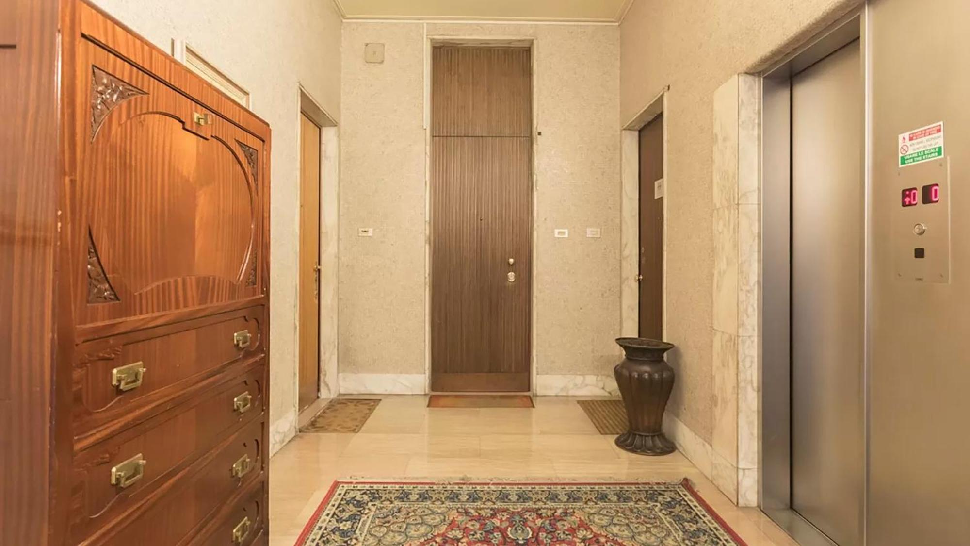 Classbnb - Two Apartments 400 Meters From The Duomo Milano Exteriör bild